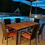House Serenity With Pool * Vrgorac